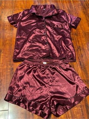 Women's Satin Short Sleeve Pajama Set in Wine
